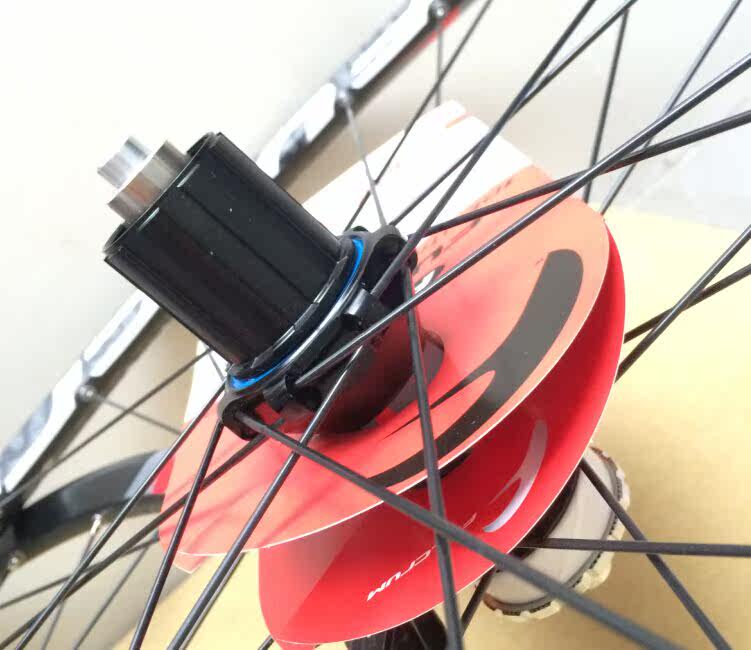 Roues de vélo cyclisme sur route - Ref 2375950 Image 4