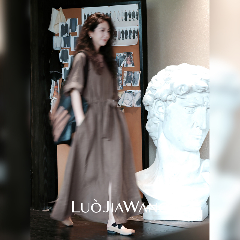 Luojiawang丨New Chinese-Style Hemp Retro Waist-Slimming Dress for Women, Summer V-Neck Elegant Long Dress Luojiawang丨New Chinese-Style Hemp Retro Waist-Slimming Dress for Women, Summer V-Neck Elegant Long Dress