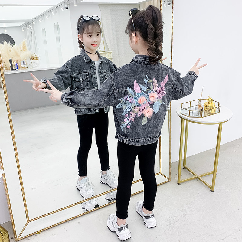 Girl Jacket Spring Autumn 2022 New CUHK Tong Girl Girl Han Version Online Red Jacket Foreign Pie Children Denim Clothes Autumn Clothing