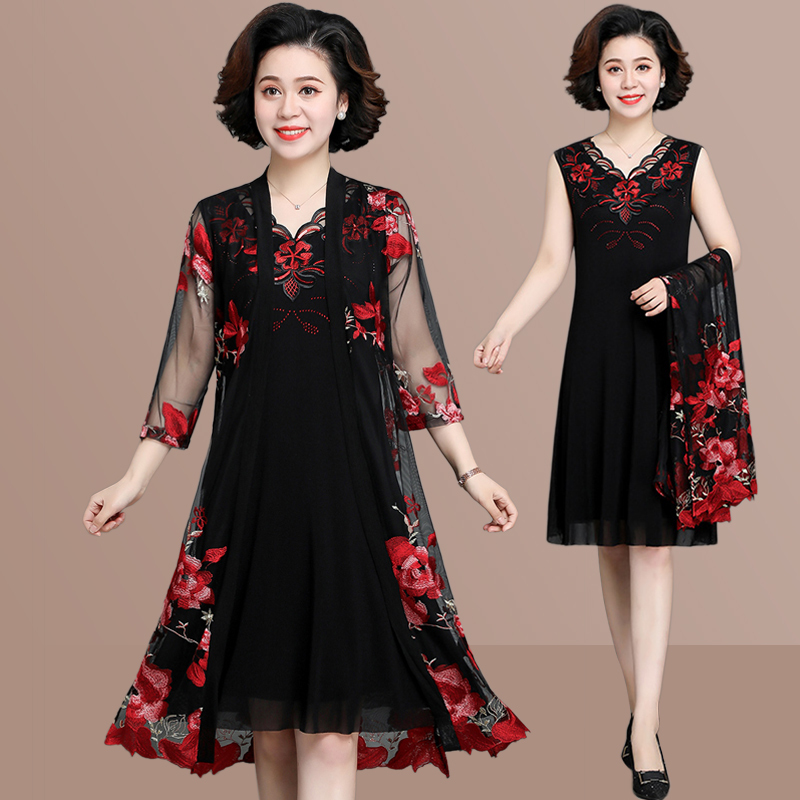 Middle-Aged and Elderly Women's Fashionable Summer Clothing, Mid-Length Two-Piece Dress, Large Size, Fashionable Loose Embroidered Skirt Middle-Aged and Elderly Women's Fashionable Summer Clothing, Mid-Length Two-Piece Dress, Large Size, Fashionable Loose Embroidered Skirt