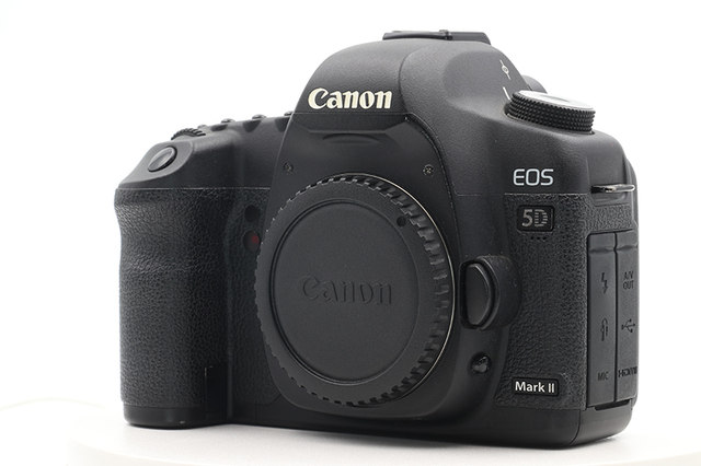 ມືສອງ Canon 5DMARKII5D25d2 ຊຸດ stand-alone 24-105 full-frame SLR