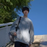 2024 Весна Новая мужская толстовка круглая воротника 360G Низкое плеч