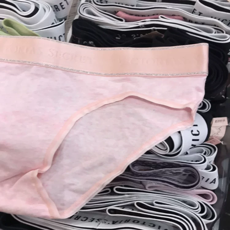 [5 328] Хороший покупатель кошки дома Victoria's Secret против письма талии треугольник все включено женские трусики