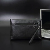 Маленькая сумка клатч, вместительная и большая сумка с петлей на руку, бумажник для отдыха, Гонконг, коллекция 2023, из натуральной кожи