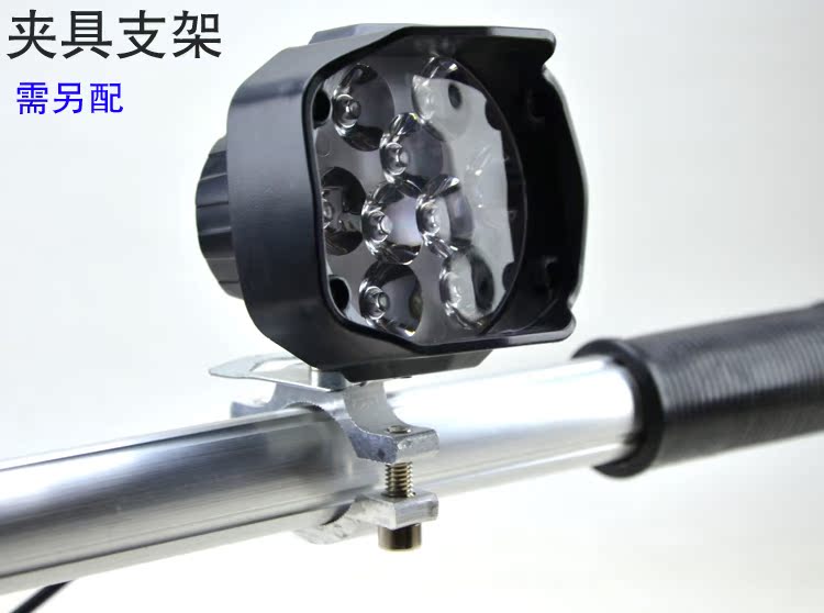Đèn xe máy sửa đổi bên ngoài 9 đèn hạt siêu sáng led xe điện đèn pha ba bánh răng mạnh và yếu nhấp nháy 12-80V độ đèn led xe máy