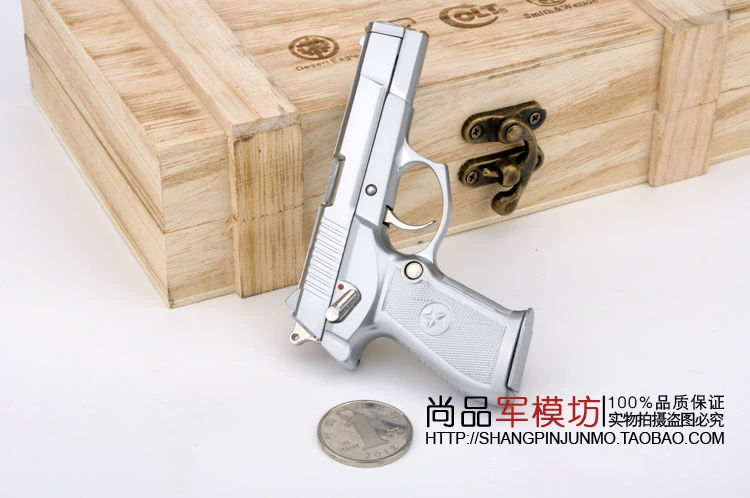 Trung Quốc 92 loại matt bạc phiên bản kim loại súng mô hình 1: 2.05 súng lục mô hình tĩnh có thể tháo rời không thể phóng hình mô tô
