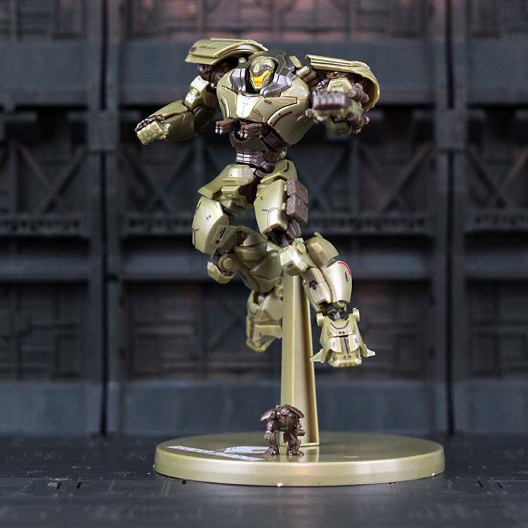 Genuine Bandar Pacific 2 Iron Fist Phoenix DX limited edition metal texture hand model toy