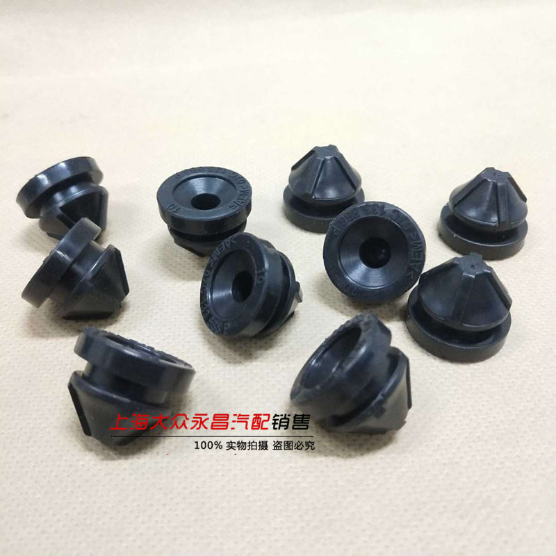 Adapt to the new speed - forward route of the bulk - in L - Lanzhou Xinhuang 1 4T engine cover plate mould