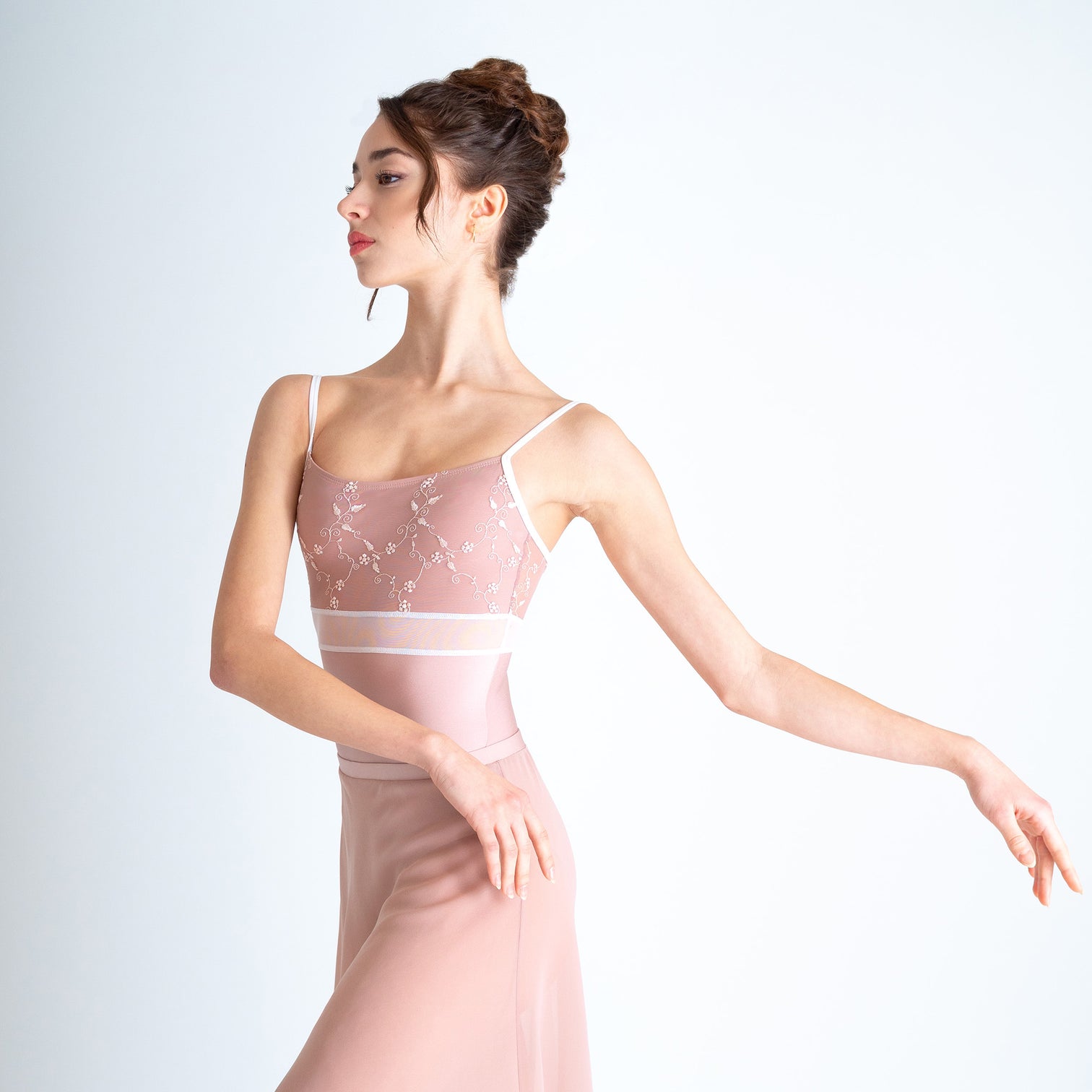 Room Yalanxiang Dellalo 2022 embroidery sling ballet jumpsuit exercise suit Lausanne same style Brigid