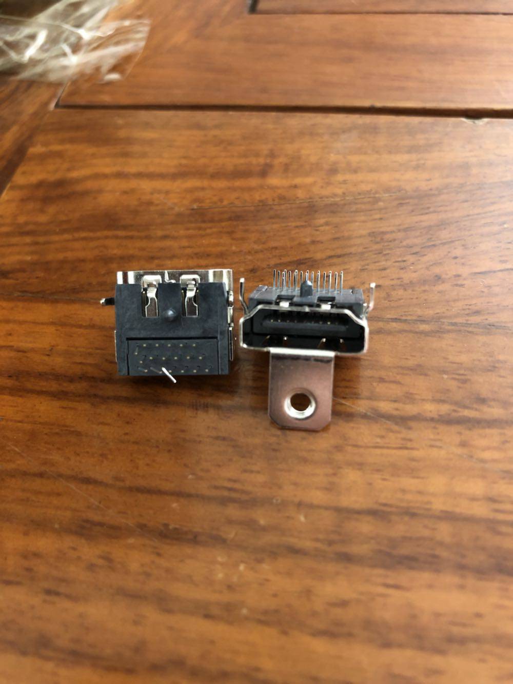 Customized interface HDMI interface 3 row front - foot support