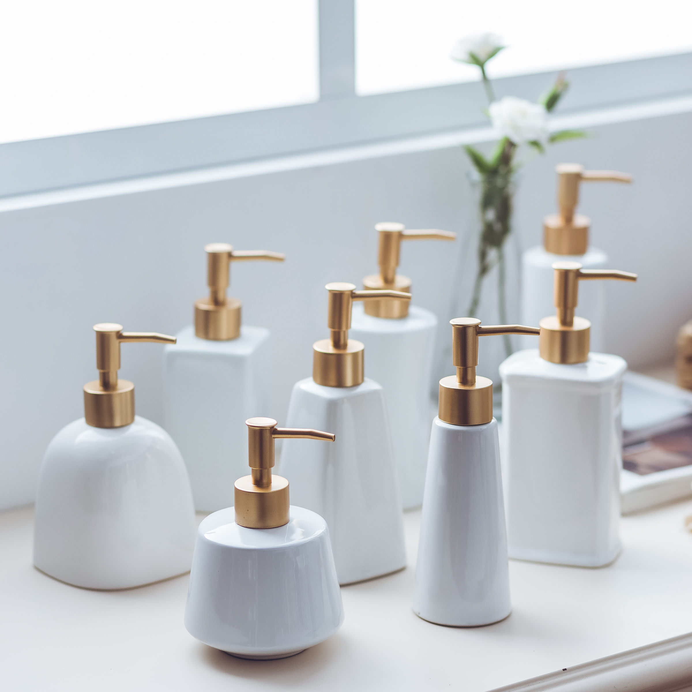 Simple ceramic hotel clubhouse hand sanitizer shower Dew bottle shampoo bottle dispensing bottle soap dispenser lotion