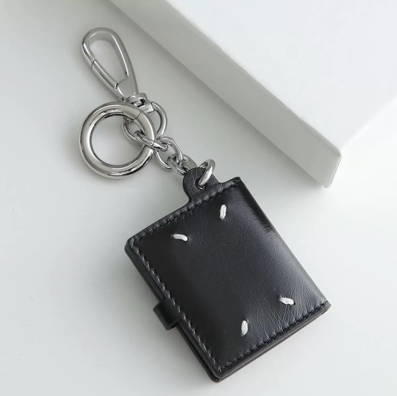 Sunflower Ouni's Same Style Niche Design Black Leather Keychain Unisex Genuine Leather Card Holder Pendant
