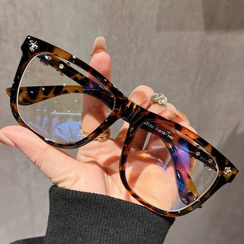 Lao Hua Glasses Женская мужская модная мода с высокой точки зрения Большой рамки показывает молодые высокие определения и модные старики старый свет 100 градусов 150