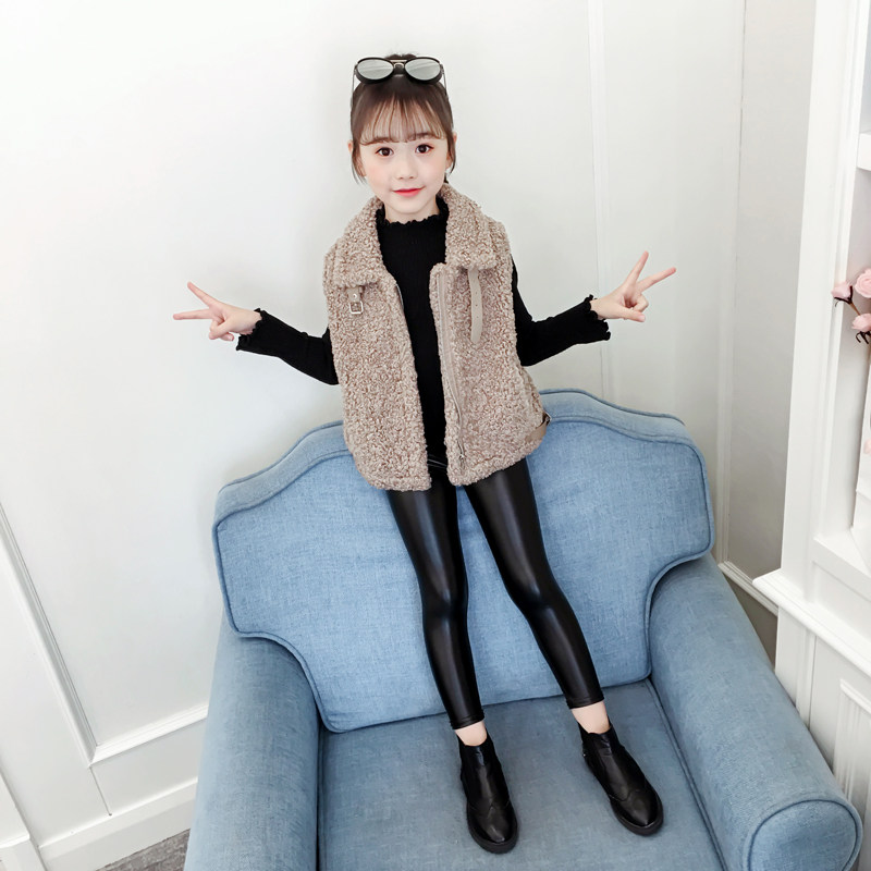 Girls' vest 2022 spring new Korean version of the Western style medium and large children's clothing girl lamb velvet vest outer wear vest