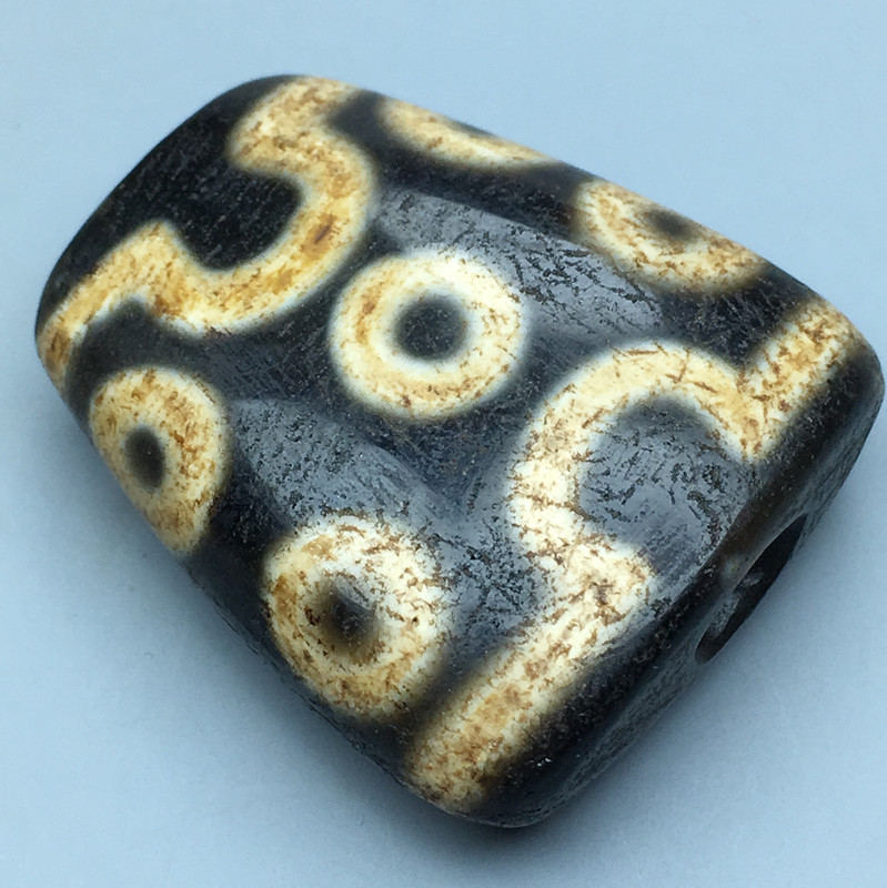 Tibetan authentic trapezoidal agate rough stone seven-eye weathered old dzi bead necklace pendant loose beads waist beads