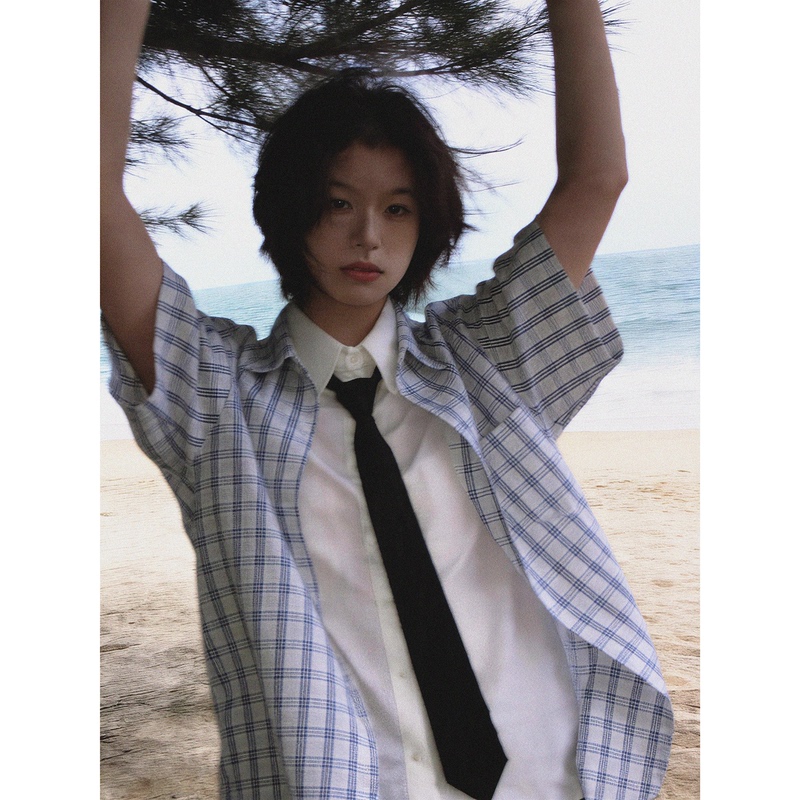 Japanese-Style Short-Sleeve Plaid Shirt for Summer, Loose Fit for Men and Women, Ins-Style Artistic Commuter Miu-Style Intellectual Half-Sleeve Shirt