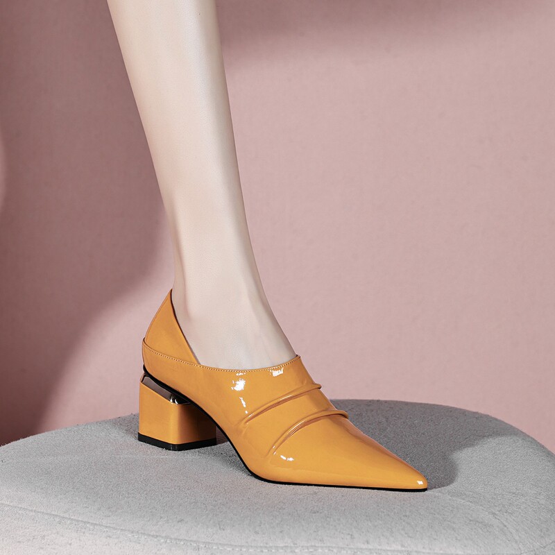 【Italy】Mariaconti ⭐ Genuine Leather Chunky Heel Deep-Cut Single Shoes, Fashionable High Heels, Patent Leather Ankle Boots.