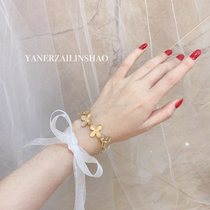Jinxi Yin Golden flower Exquisite beauty fairy Crystal wedding ceremony Bride bridesmaid Sister group annual wrist flower