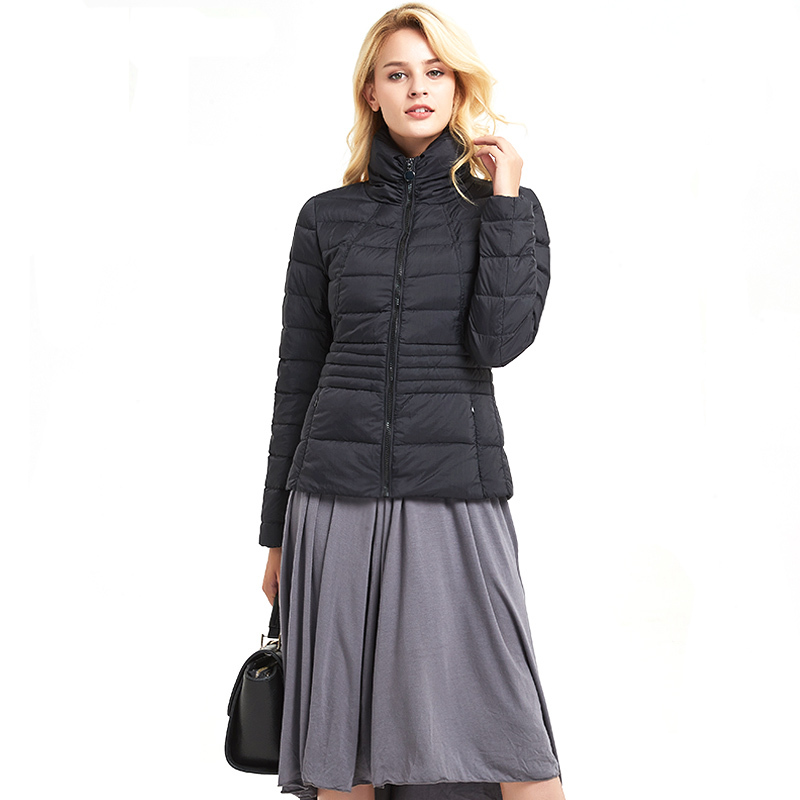 Lightweight and Thin down Jacket for Women, Short Duck down Coat, Winter Clothing for Women, Great Value