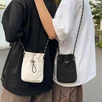 Summer mobile phone small bag for men and women, ultra-thin solid color simple crossbody bag, sports cycling small shoulder bag, small backpack trend