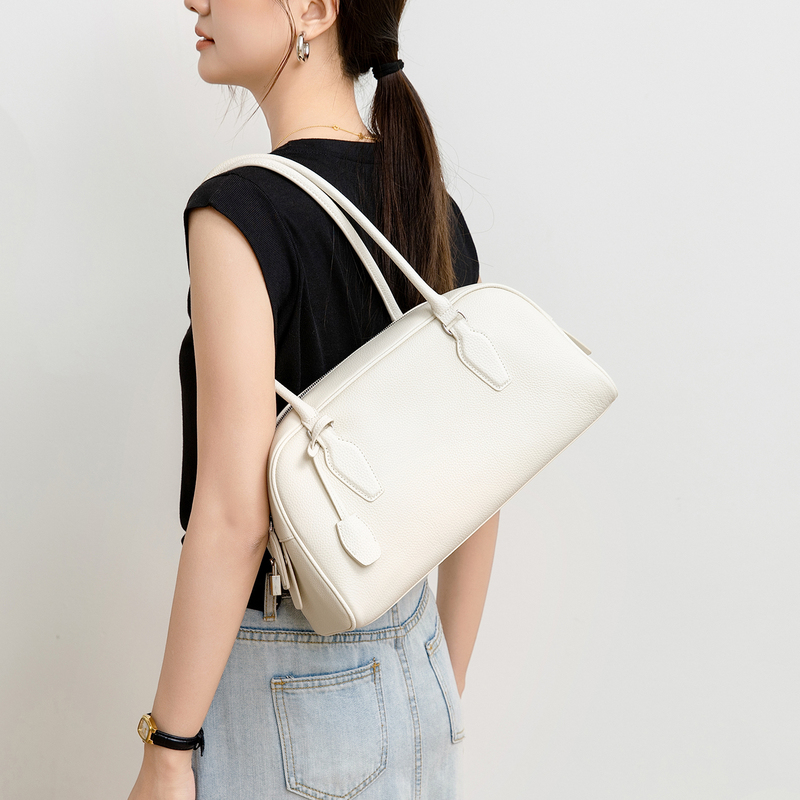 High-End First-Layer Cowhide Bowling Bag for Women 2026 New Commuter Large-Capacity Genuine Leather Underarm Bag Handbag