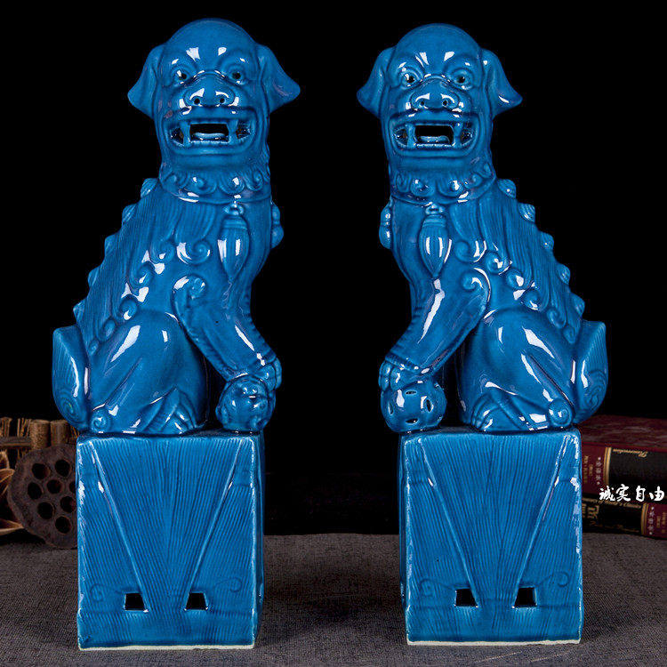 Jingdezhen Ceramics Blue Glazed Lion Modern Home Decoration Handicraft Swing Accessories Bogu Shelf Display Cabinet Town Residence
