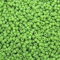 Зеленый 4 мм около 300 штук