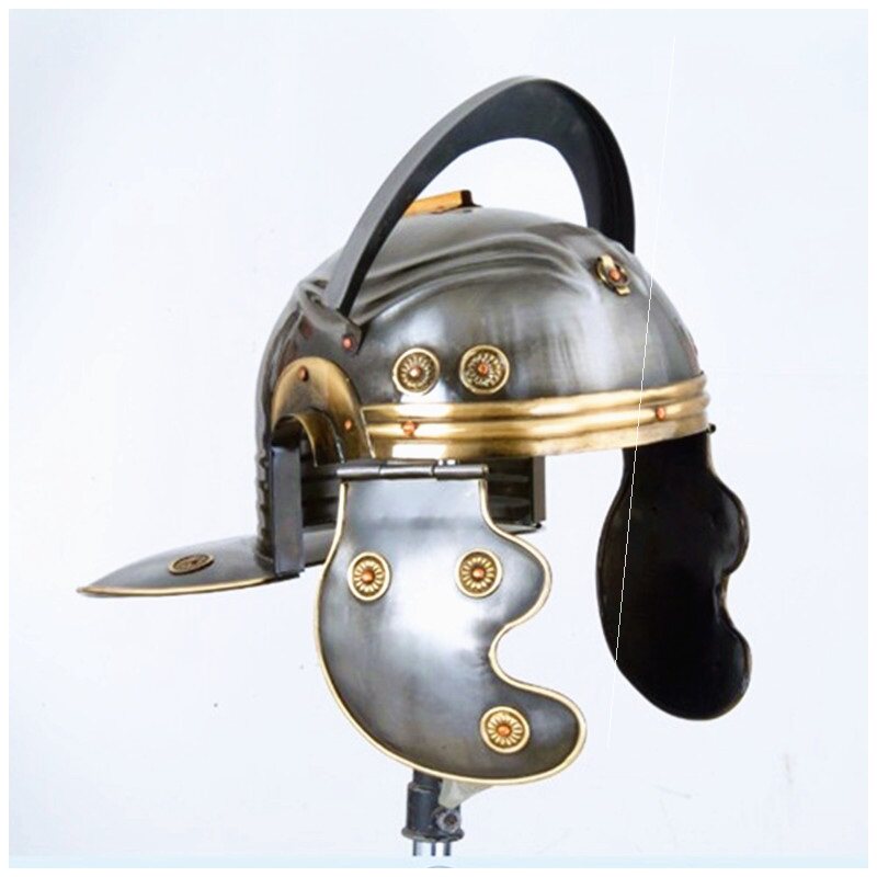 Real person can wear imitation antique Roman legion warrior safety helmet 1: 1 stage COSPLAY PROP BAR WEB CAFÉ DECORATION