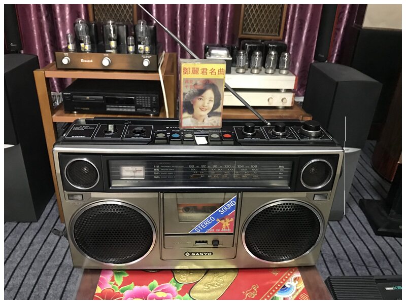 Original dress Japan imports Sanyo M9930K recorder with single-card recorder, radio recorder