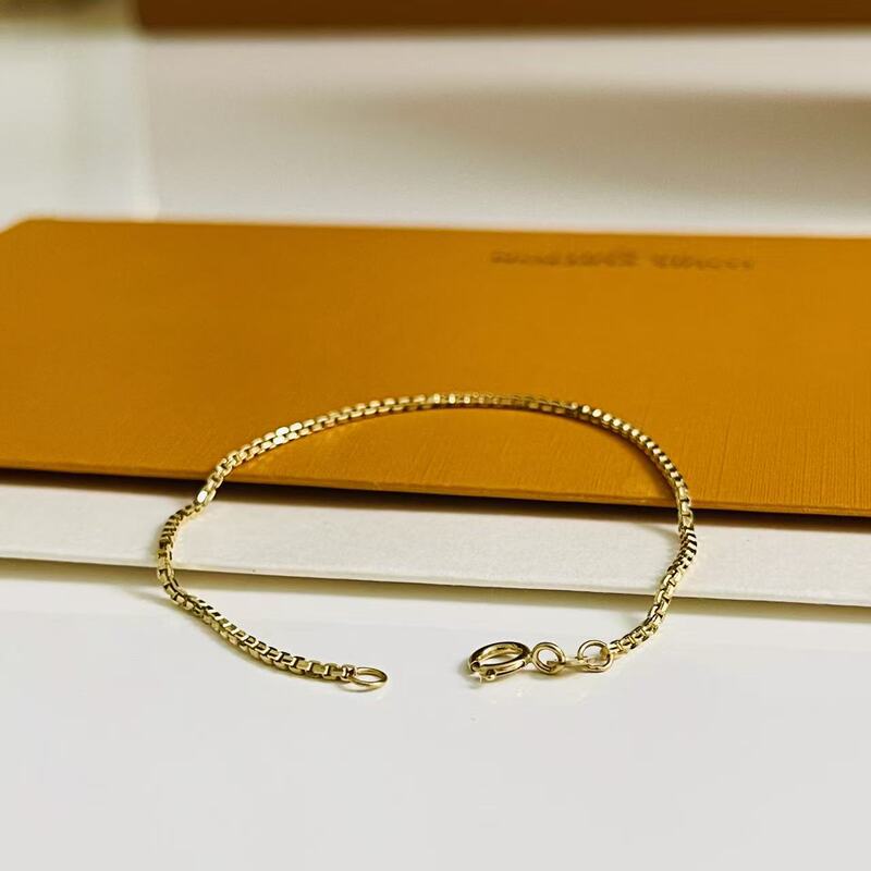 New Pure 18K Gold Women's Simple Snake Bone Bracelet Au750, Elegant and Sparkling, High-End Bracelet Gift New Pure 18K Gold Women's Simple Snake Bone Bracelet Au750, Elegant and Sparkling, High-End Bracelet Gift