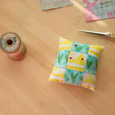 Lily handmade patchwork material package basic Nine Palace grid needle insert patchwork style Christmas style