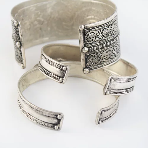 Ретро ювелирное украшение, этнический браслет из натурального камня, стиль бохо, этнический стиль, с драгоценным камнем