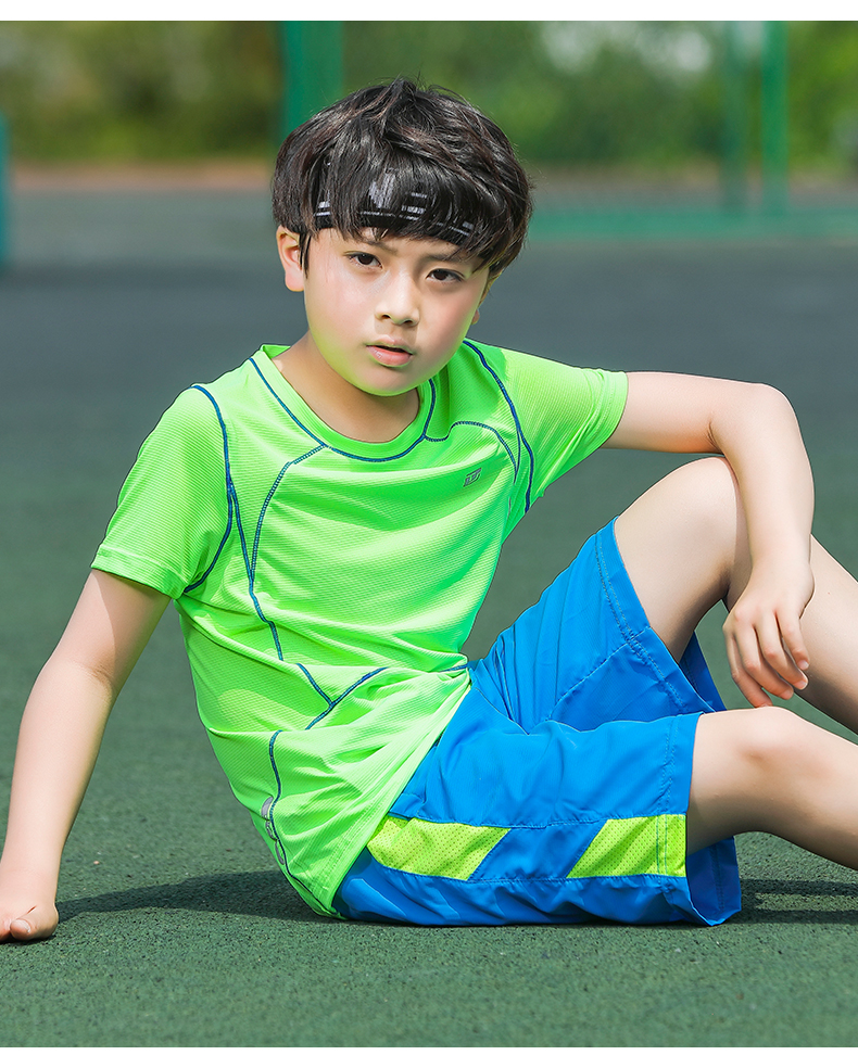 Trai thể thao ngoài trời quần áo khô nhanh phù hợp với ngắn tay T-Shirt trẻ em lớn mùa hè quần short đào tạo quần áo bóng rổ quần áo bóng đá shop quan ao tre em