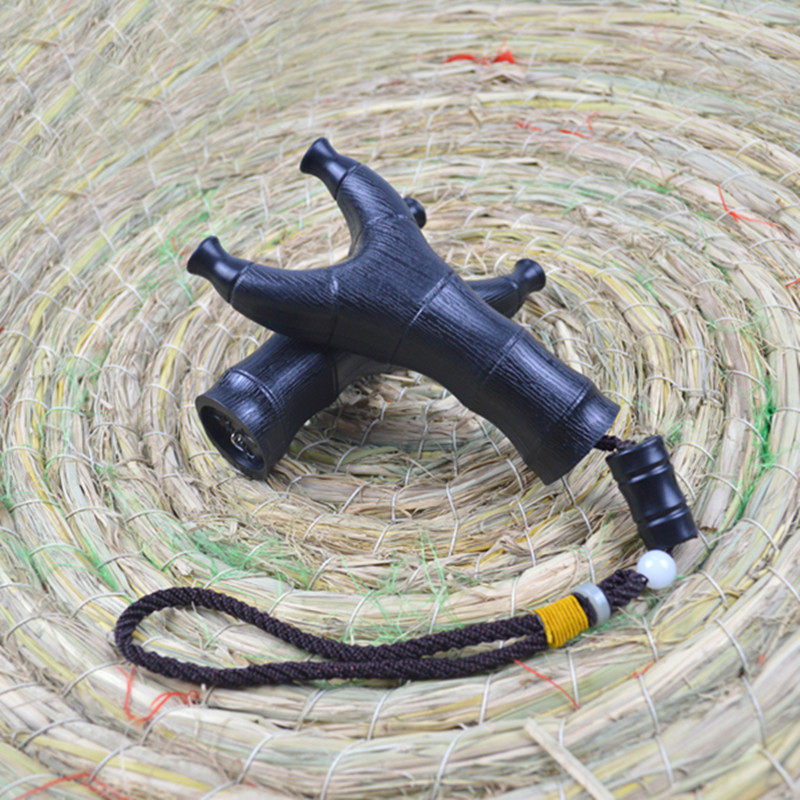 Flying tiger flat skin slingshot bamboo anti-curve slingshot ABS resin slingshot magic round head big money holding plastic entry