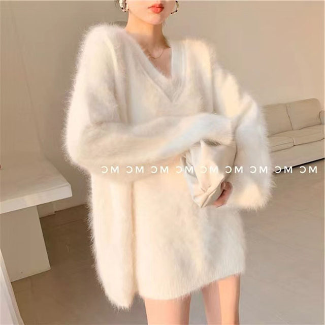 White V-neck loose sweater for women in autumn and winter wear soft glutinous mink hair mid-length plush lazy college style top