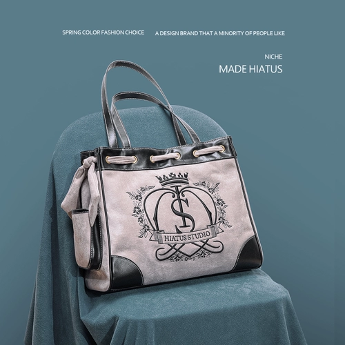 HIATUS Вместительная и большая ретро демисезонная сумка на одно плечо для отдыха, в цветочек, с вышивкой