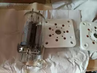 Vacuum tube DIY Beijing Beiguang FU19J and tube cap tube holder