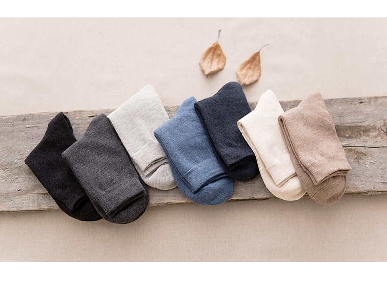 Vớ nam vớ mùa thu vớ nam cotton dòng mồ hôi khử mùi vớ đen kinh doanh vớ mùa thu và mùa đông thủy triều vớ da