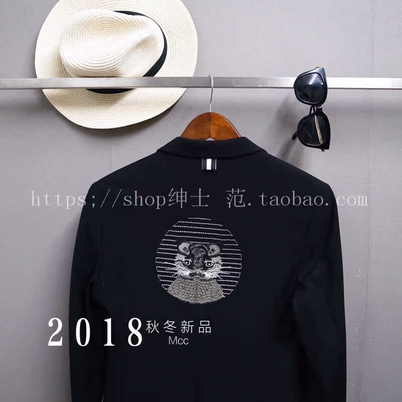 Quạt quý ông 2018 Thời trang châu Âu và Mỹ mới trình diễn thời trang thêu cao cấp suit nam