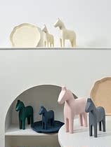 Inwind Nordic wind Trojan horse wood hand-painted small horse paparazzi Desktop swing piece Minjuku Guan Guan Photo Decoration Props