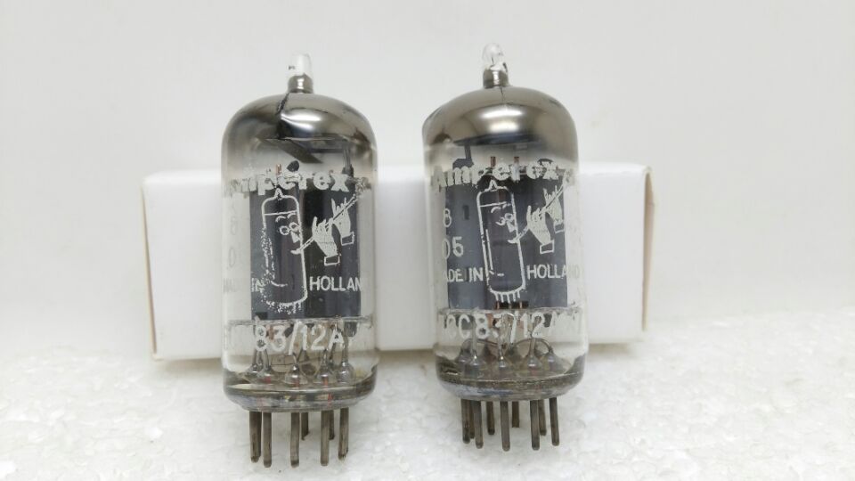 In the 1950s, the new Dutch trumpet ECC83 12AX7 electronic tube with long screen D ring