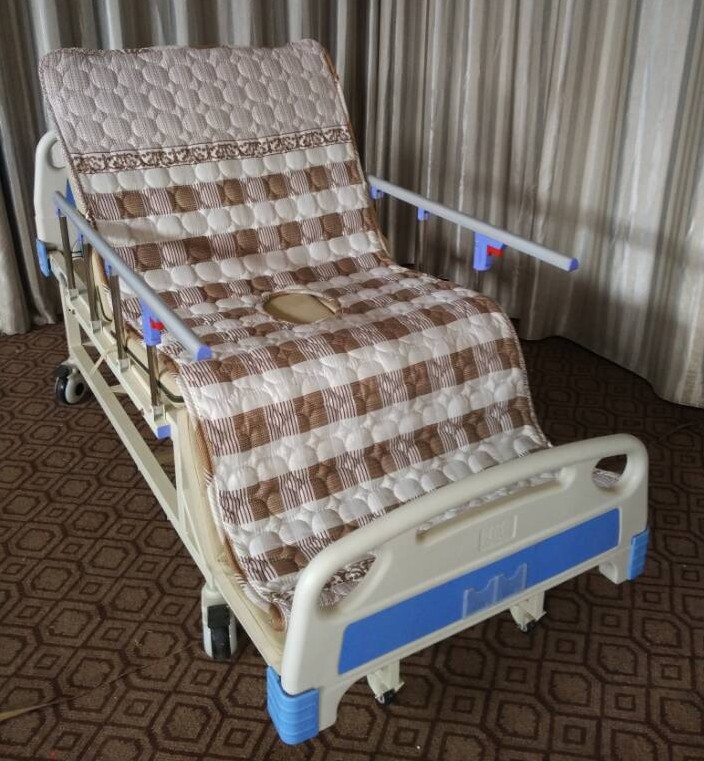 家用多功能护理床翻身床医疗床单双摇病床中曲全曲专用褥子带便孔