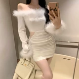 Сексуальное приталенное платье, открытые плечи