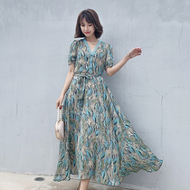 Auflage 2021 summer French v-neck floral large size dress High waist thin light familiar wind female foreign style a-line skirt