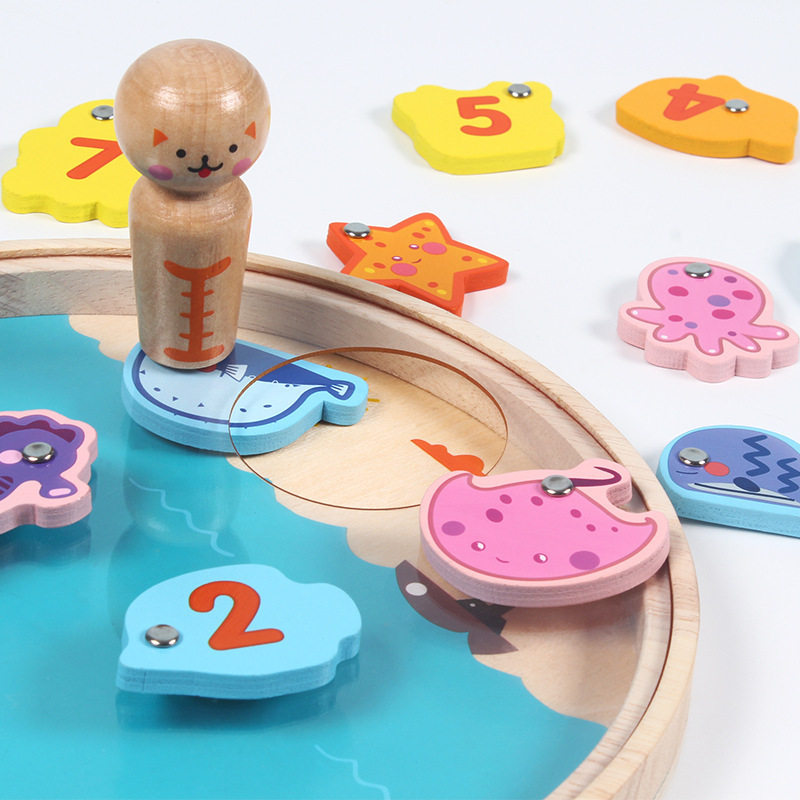 Children pretending to be a family wine little fish game baby catch fishing desktop Montessori early education educational wooden toys