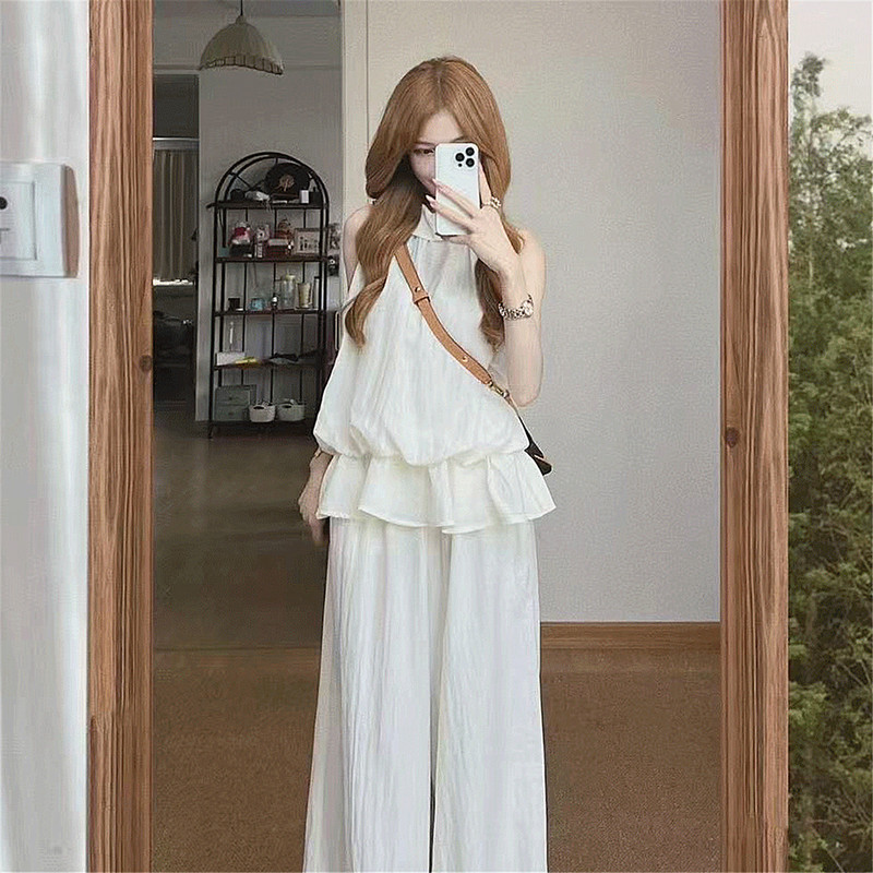 French-Style Unique and Beautiful Ruffled Vest for Women, Summer Outerwear, 2026 New Design, Loose Halter Neck Sleeveless Top