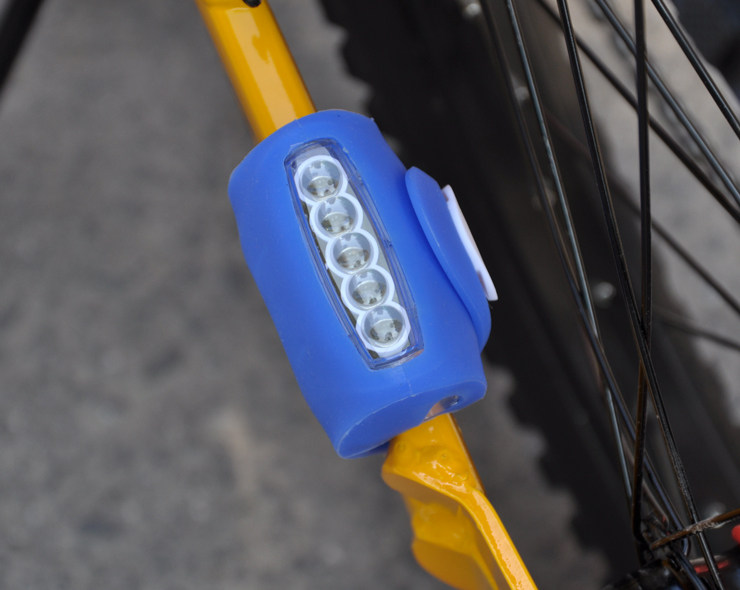 Eclairage pour vélo - phare - Ref 2401422 Image 10