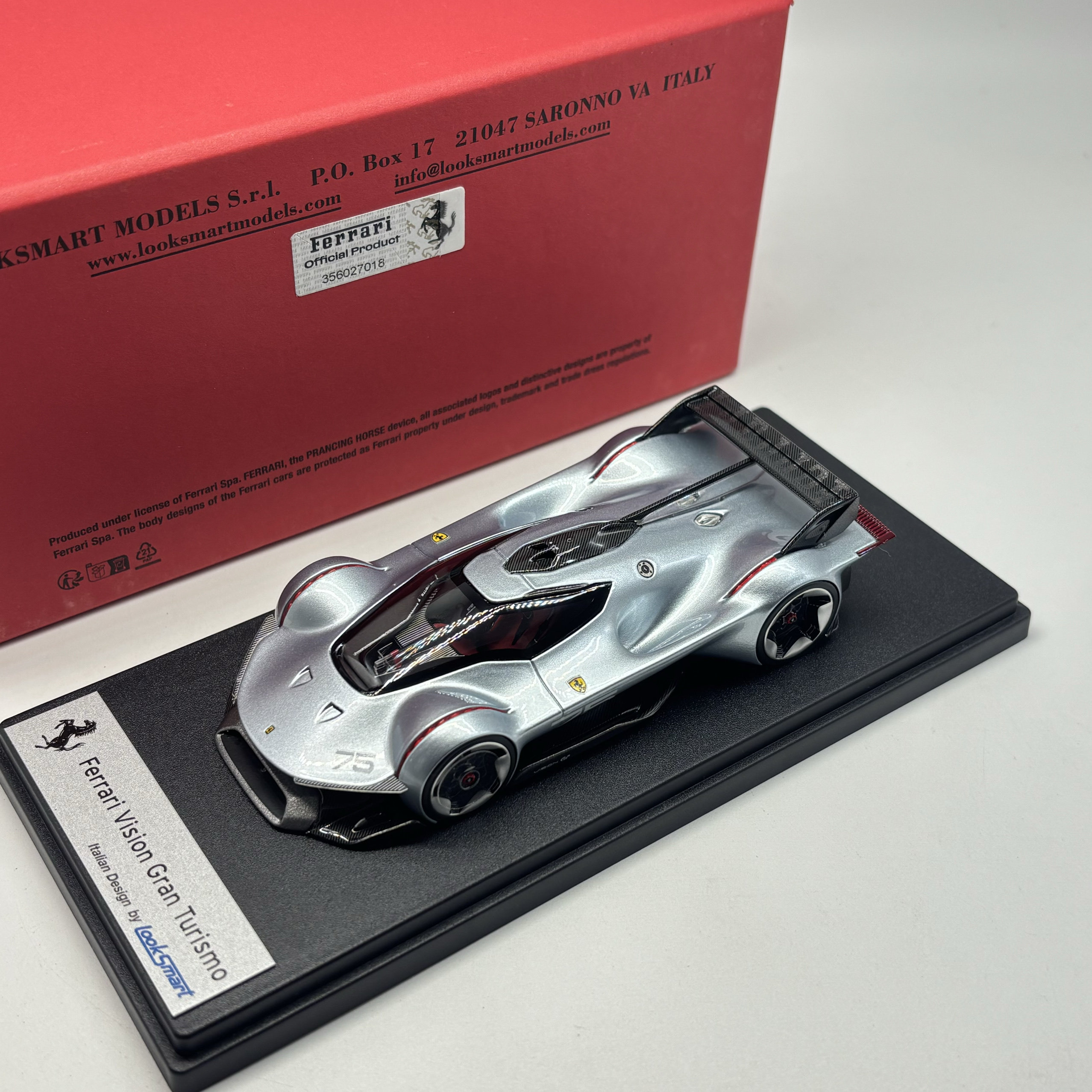 法拉利Ferrari Looksmart Vision概念车模型：海外代购的精致收藏之选  