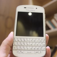 BlackBerry / Blackberry Q10 Bàn phím đầy đủ Điện thoại thông minh Ba Nets 4G Bảo hành trong ba năm 100-3 dien thoai vivo