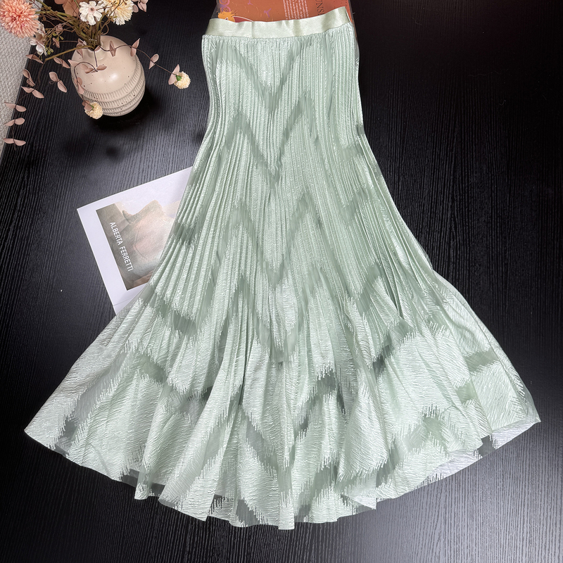 【Cool and Elegant】New Chinese-Style Mint Green Pleated Slimming Skirt for Women, High-End Jacquard Shimmering A-Line Skirt
